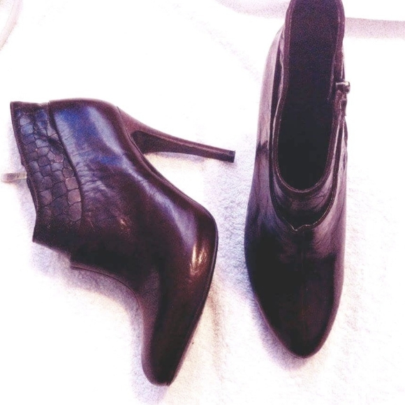 GUESS Leather Booties - Picture 8 of 8